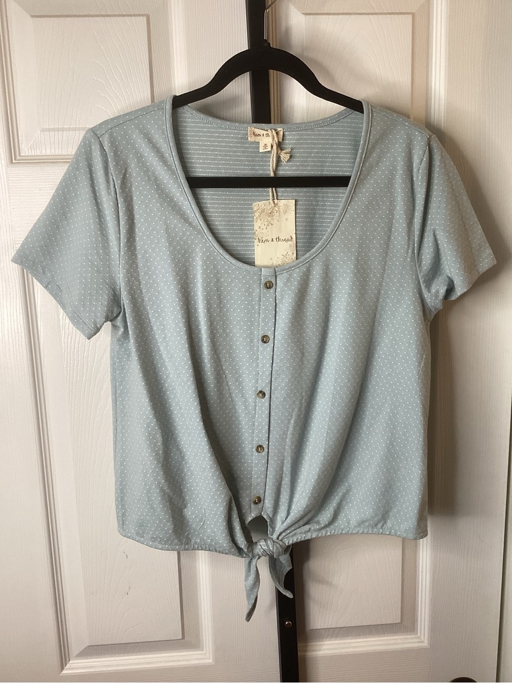 Hem & Thread Light Blue Tie-Front Crop Top, size Medium, NWT